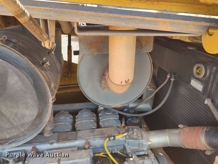 image for item LU9090 2009 John Deere 1050J  dozer