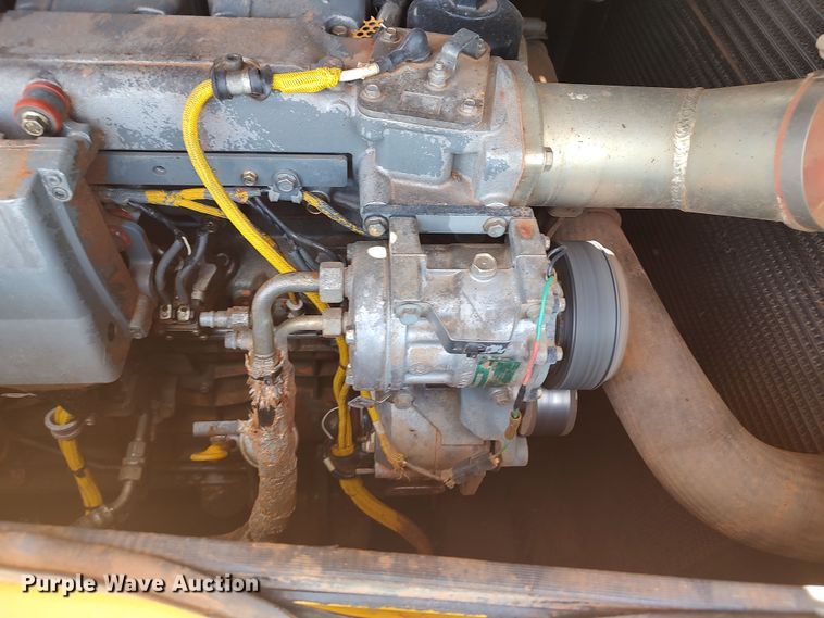 image for item LU9090 2009 John Deere 1050J  dozer