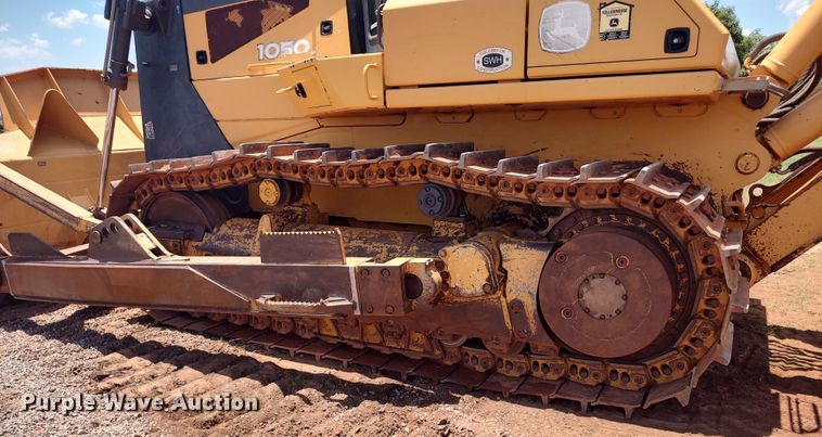 image for item LU9090 2009 John Deere 1050J  dozer