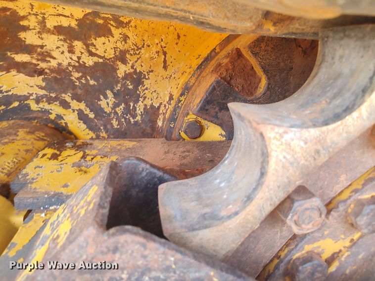 image for item LU9090 2009 John Deere 1050J  dozer