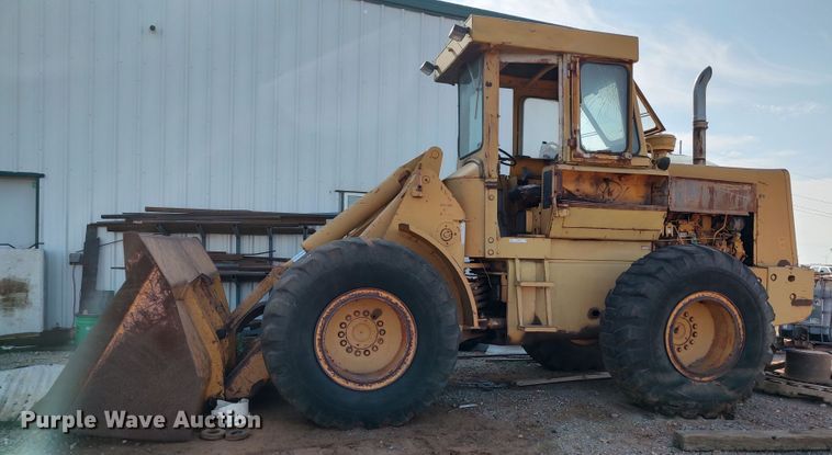 image for item LU9104 1980 John Deere 644B  wheel loader