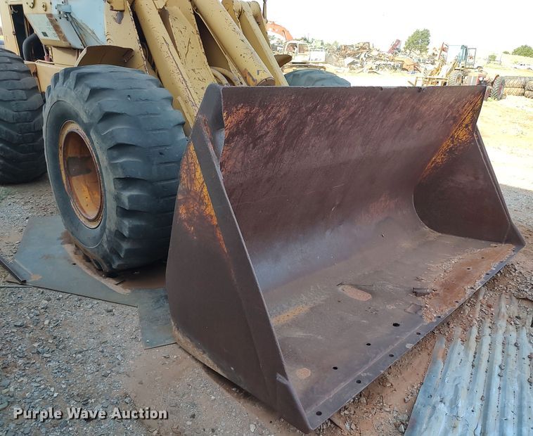 image for item LU9104 1980 John Deere 644B  wheel loader