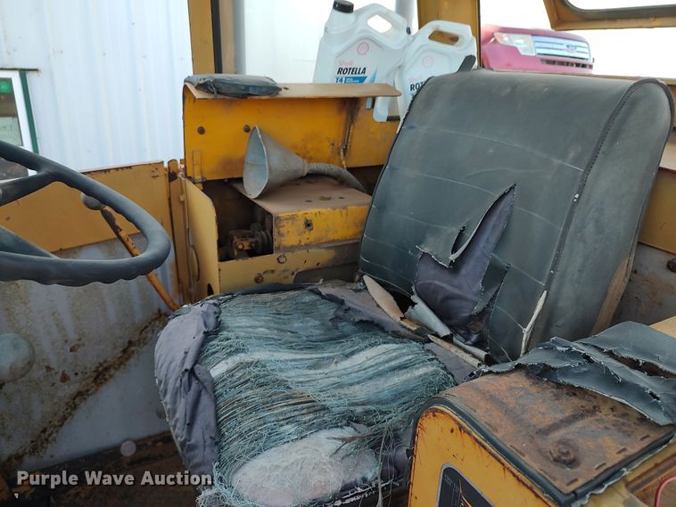 image for item LU9104 1980 John Deere 644B  wheel loader