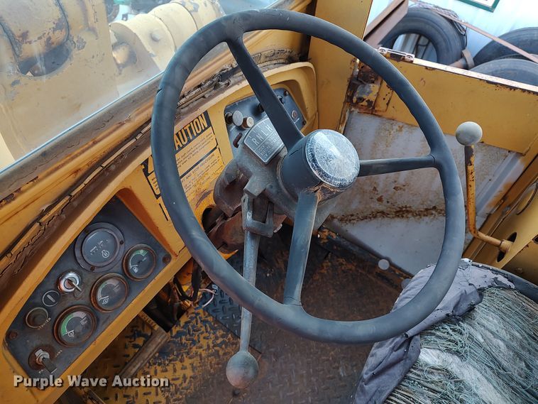 image for item LU9104 1980 John Deere 644B  wheel loader