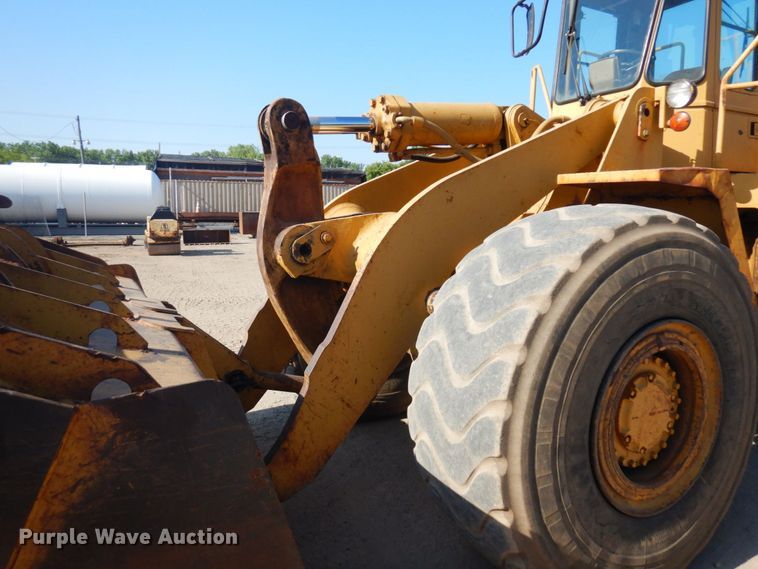 image for item MF9648 1987 Caterpillar 966E  wheel loader
