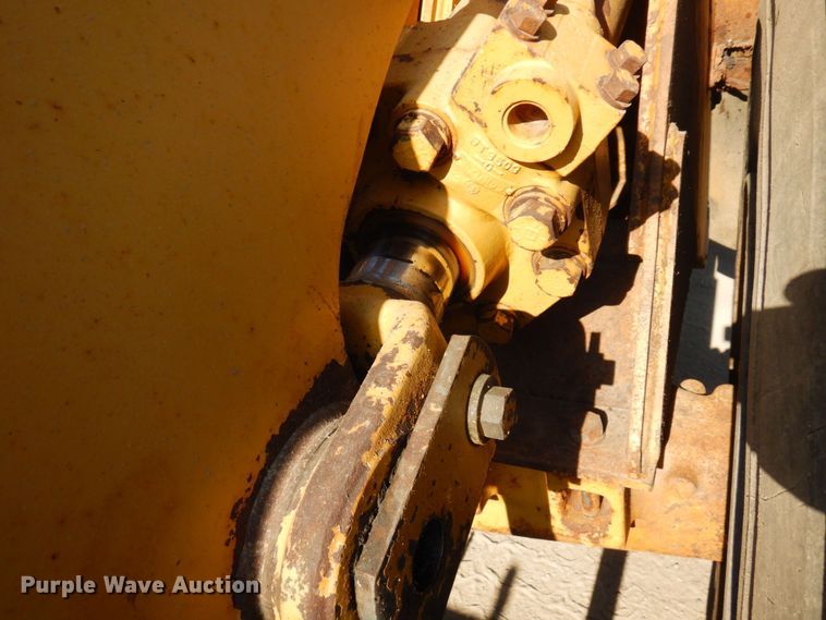 image for item MF9648 1987 Caterpillar 966E  wheel loader