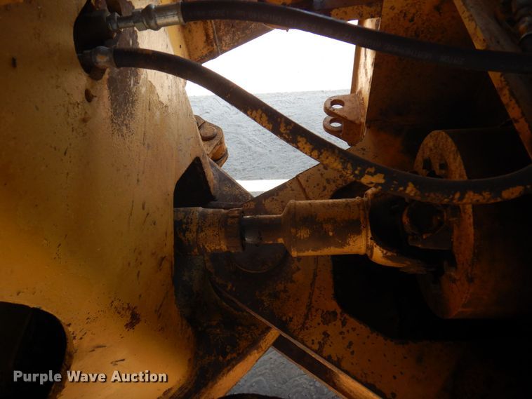 image for item MF9648 1987 Caterpillar 966E  wheel loader