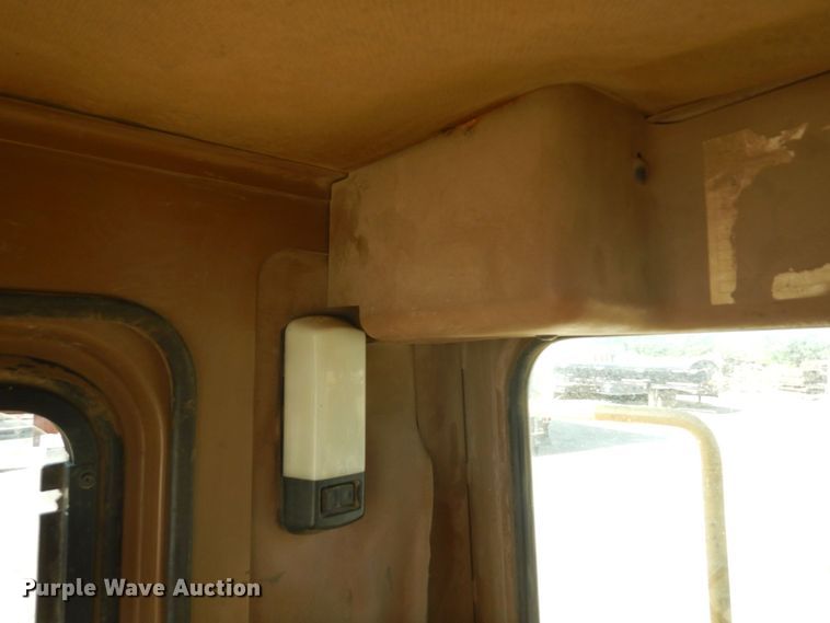 image for item MF9648 1987 Caterpillar 966E  wheel loader