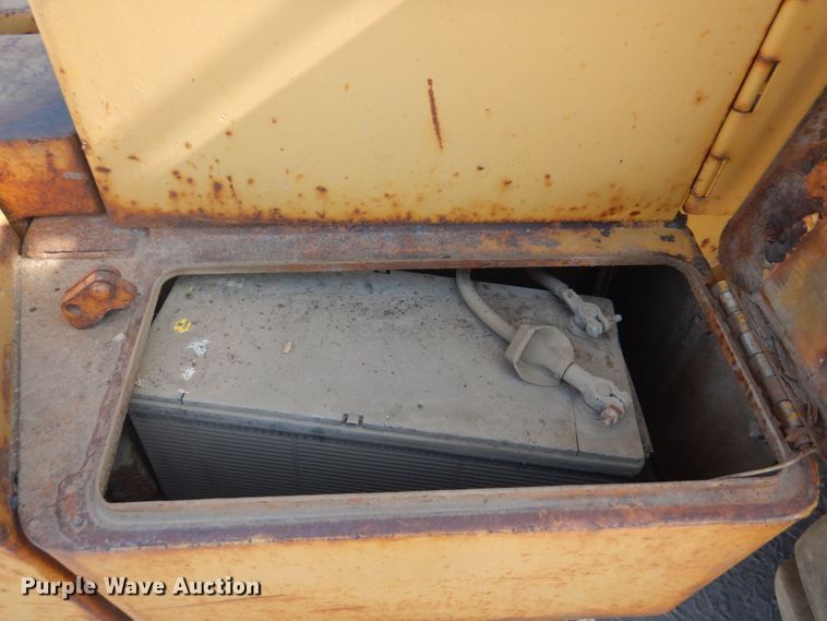 image for item MF9648 1987 Caterpillar 966E  wheel loader