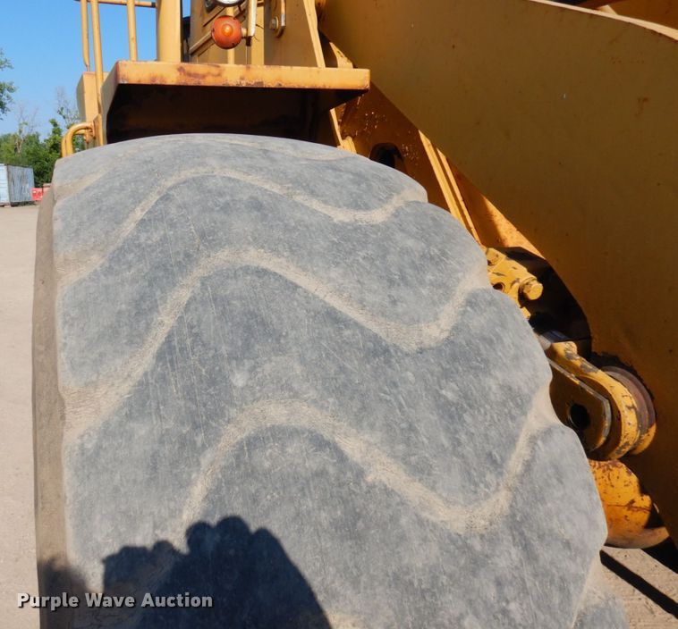 image for item MF9648 1987 Caterpillar 966E  wheel loader