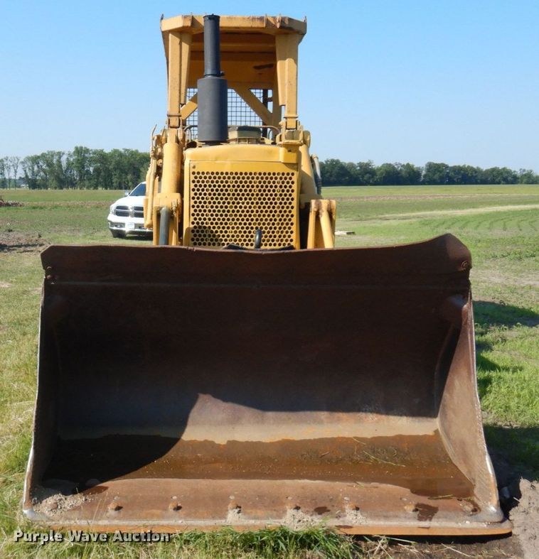 image for item MF9659 1967 Caterpillar 955K  track loader