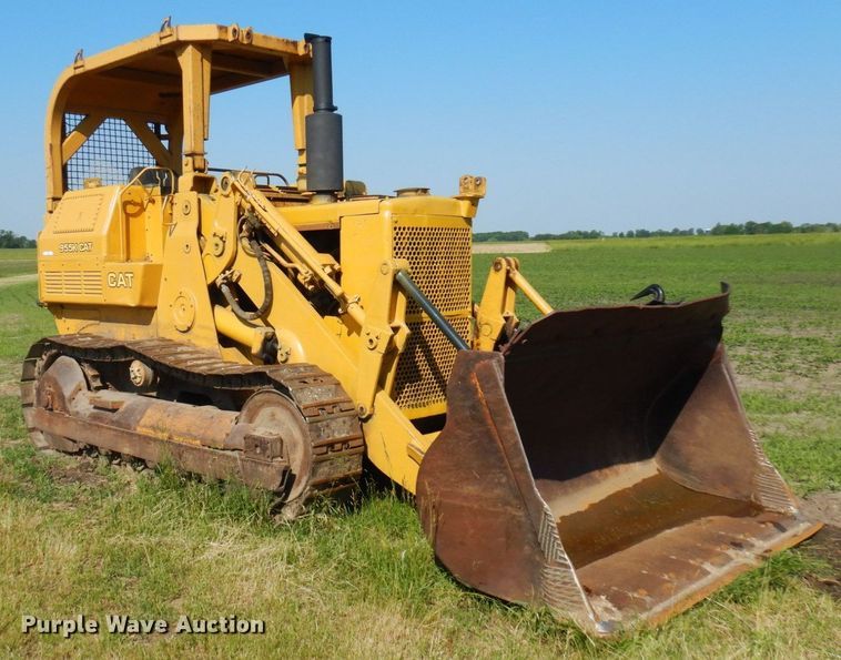 image for item MF9659 1967 Caterpillar 955K  track loader