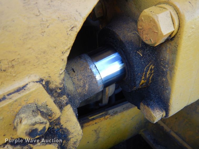 image for item MF9659 1967 Caterpillar 955K  track loader