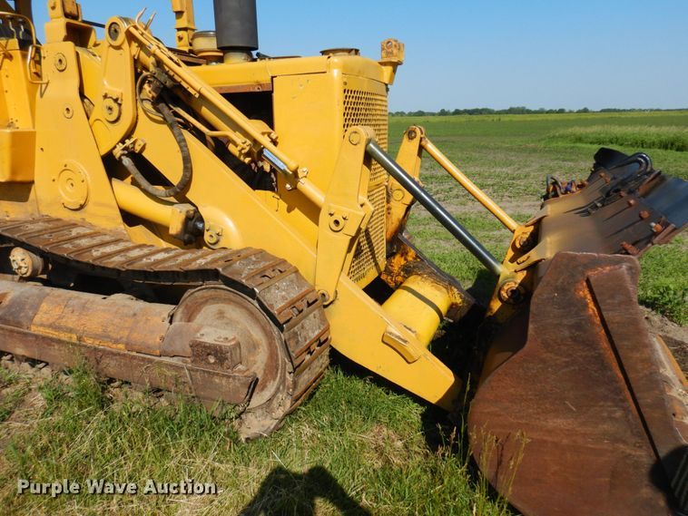 image for item MF9659 1967 Caterpillar 955K  track loader