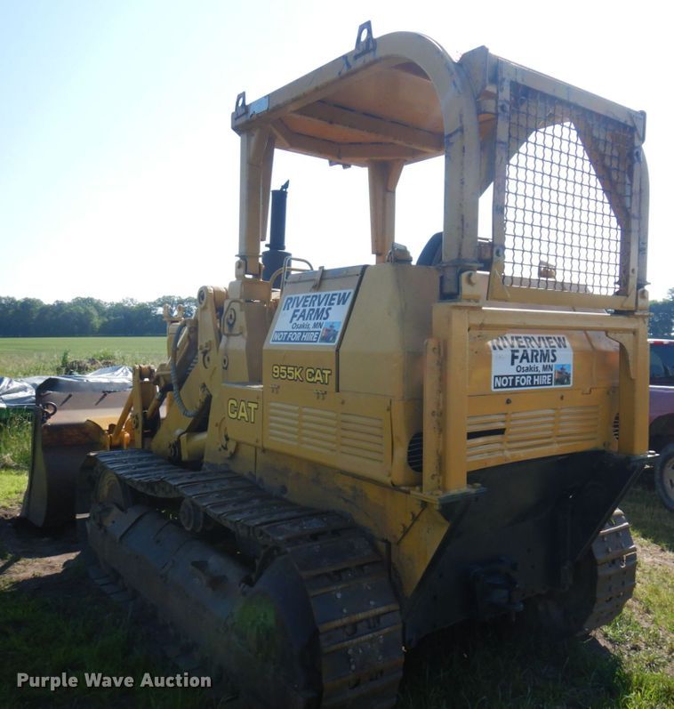 image for item MF9659 1967 Caterpillar 955K  track loader