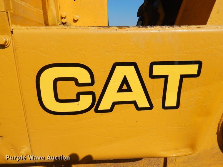 image for item MF9659 1967 Caterpillar 955K  track loader