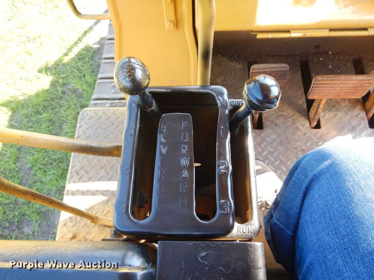 image for item MF9659 1967 Caterpillar 955K  track loader