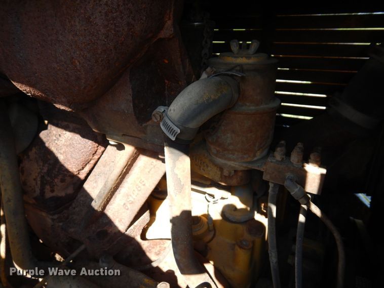 image for item MF9659 1967 Caterpillar 955K  track loader