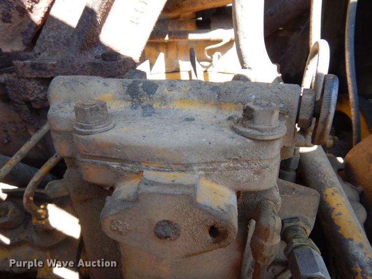 image for item MF9659 1967 Caterpillar 955K  track loader