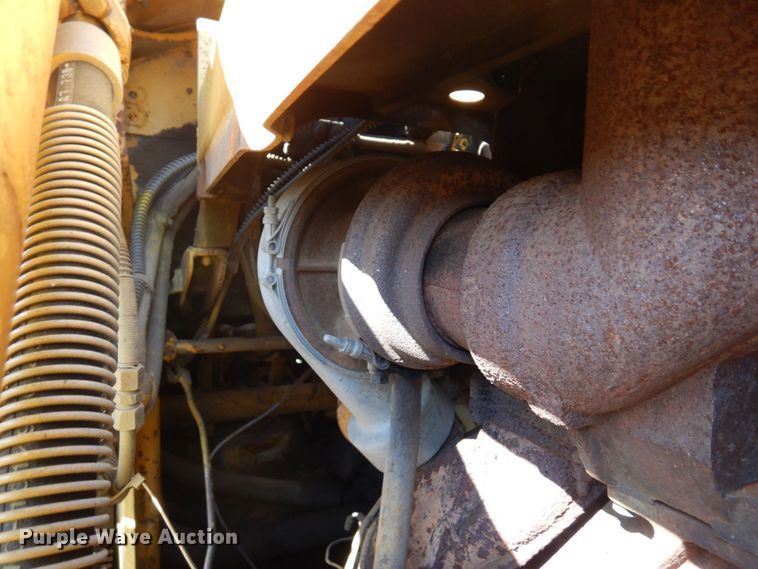 image for item MF9659 1967 Caterpillar 955K  track loader