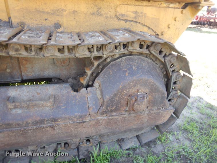 image for item MF9659 1967 Caterpillar 955K  track loader