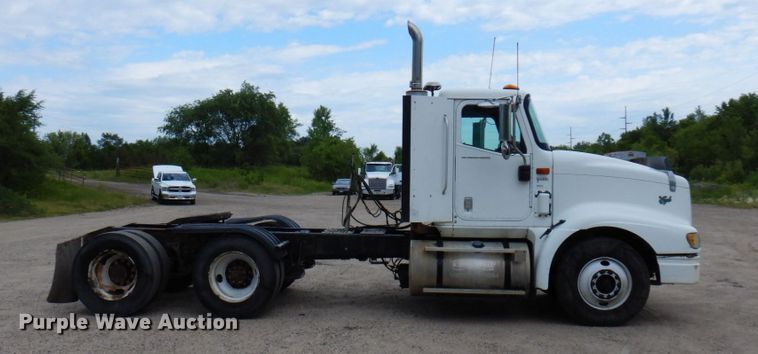 image for item MF9662 2005 International 9400i  semi truck