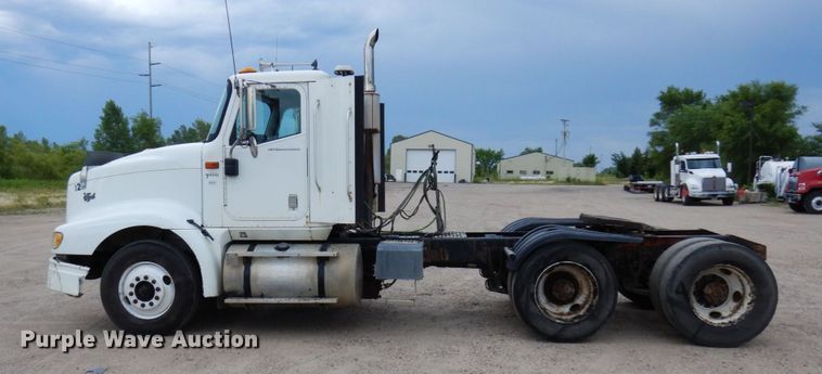 image for item MF9662 2005 International 9400i  semi truck