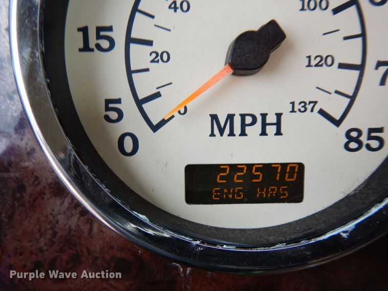 image for item MF9662 2005 International 9400i  semi truck