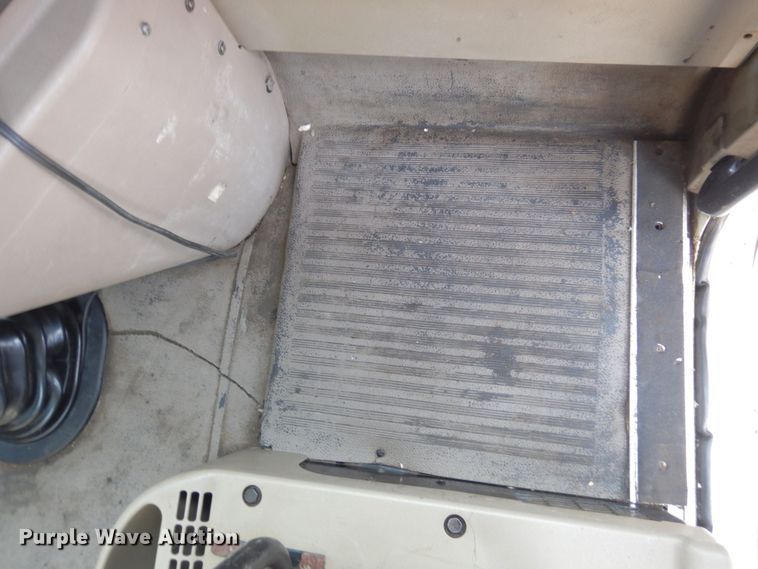 image for item MF9662 2005 International 9400i  semi truck