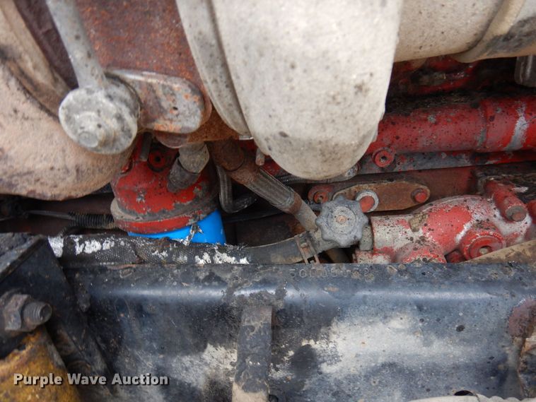 image for item MF9662 2005 International 9400i  semi truck