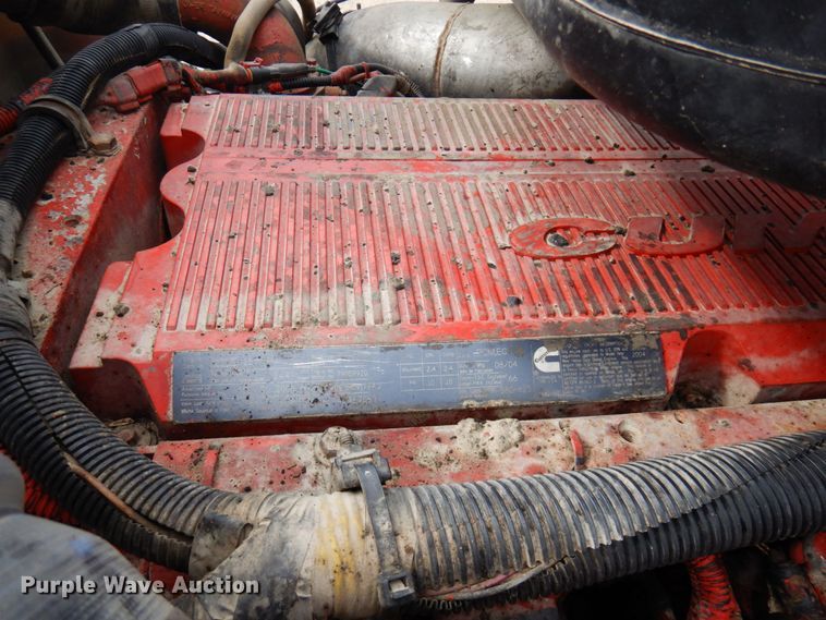 image for item MF9662 2005 International 9400i  semi truck