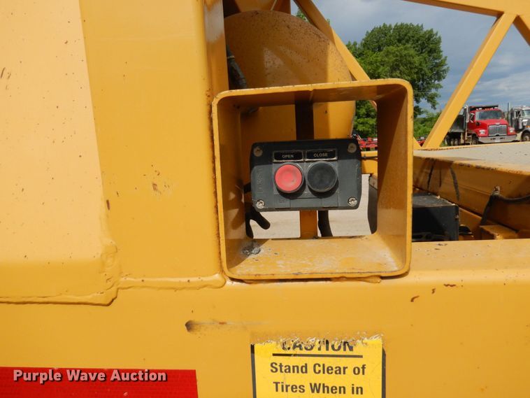 image for item MF9663 2014 Rway T4221TR1  bottom dump trailer