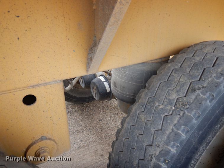 image for item MF9663 2014 Rway T4221TR1  bottom dump trailer