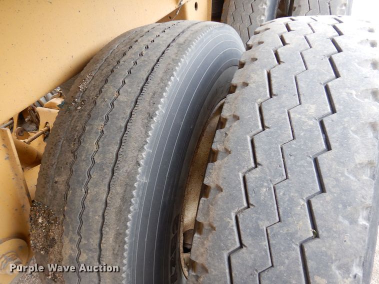 image for item MF9663 2014 Rway T4221TR1  bottom dump trailer