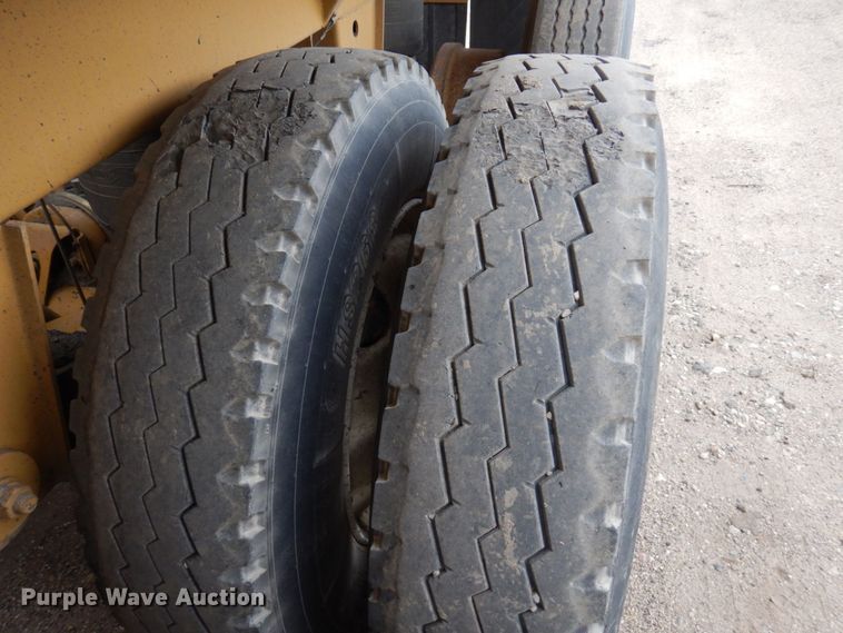 image for item MF9663 2014 Rway T4221TR1  bottom dump trailer