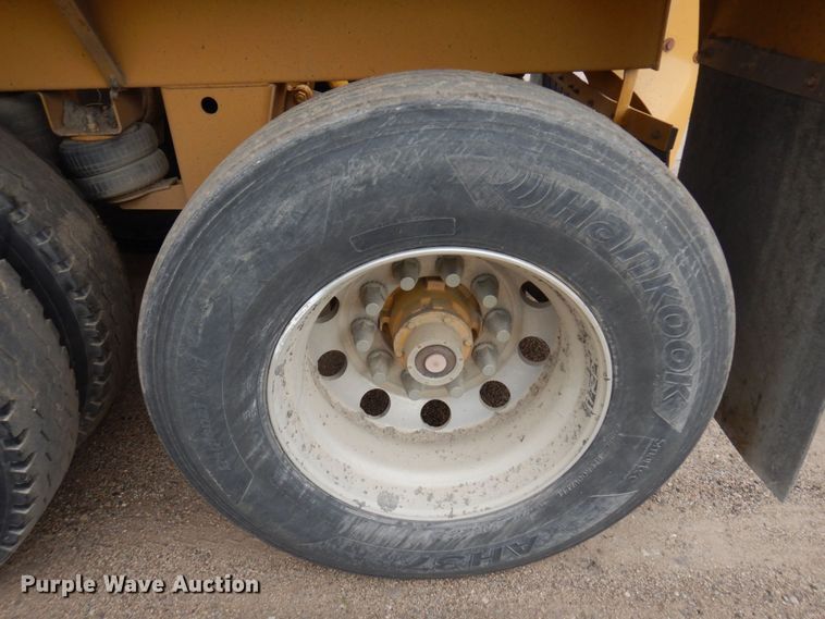 image for item MF9663 2014 Rway T4221TR1  bottom dump trailer