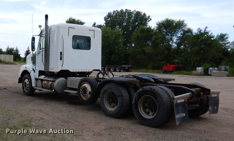 image for item MF9664 2013 Freightliner Coronado  semi truck