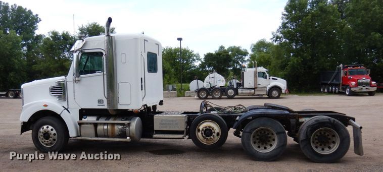 image for item MF9664 2013 Freightliner Coronado  semi truck