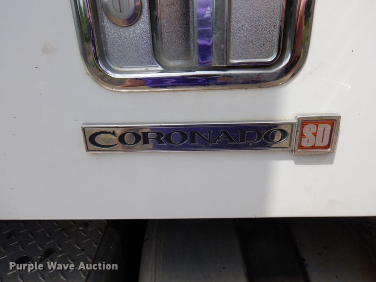 image for item MF9664 2013 Freightliner Coronado  semi truck