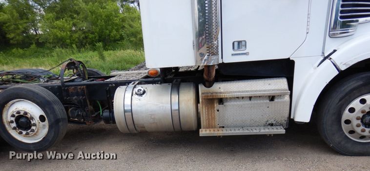 image for item MF9664 2013 Freightliner Coronado  semi truck