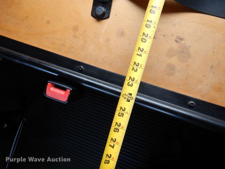 image for item MF9664 2013 Freightliner Coronado  semi truck