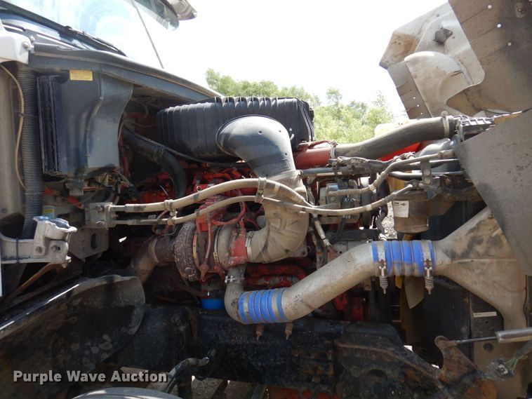 image for item MF9664 2013 Freightliner Coronado  semi truck