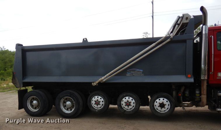 image for item MF9666 2017 Western Star 4700SF  dump truck
