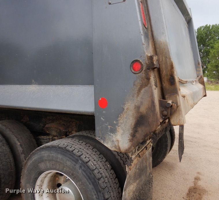 image for item MF9666 2017 Western Star 4700SF  dump truck