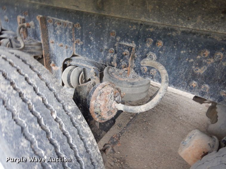 image for item MF9666 2017 Western Star 4700SF  dump truck