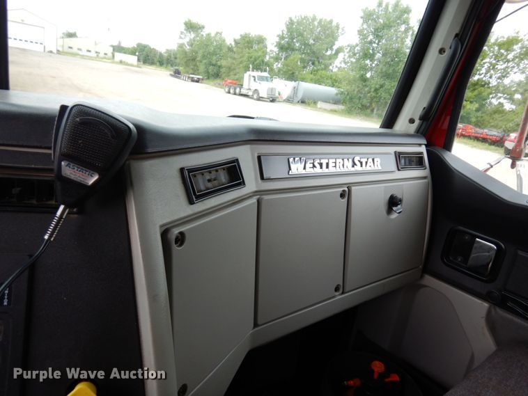 image for item MF9666 2017 Western Star 4700SF  dump truck