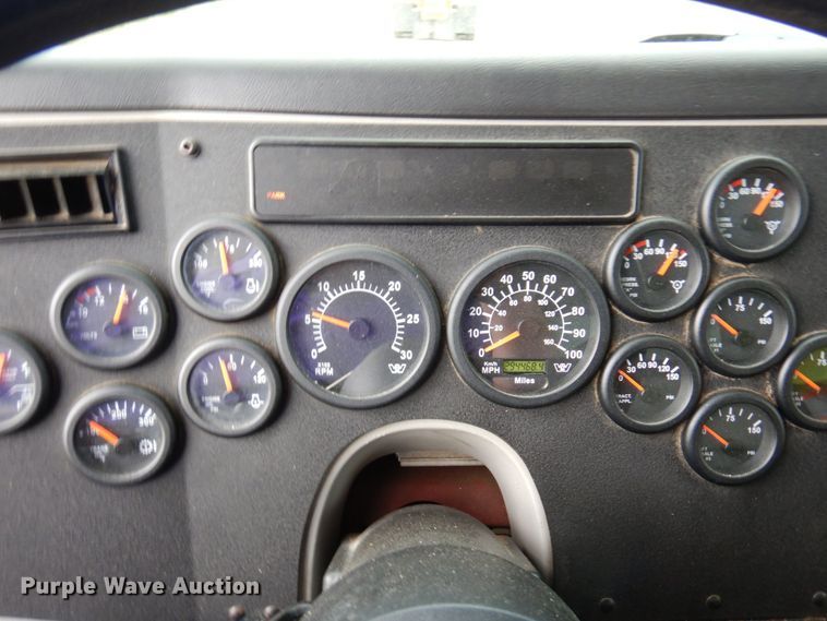 image for item MF9666 2017 Western Star 4700SF  dump truck