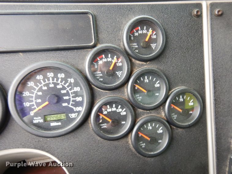 image for item MF9666 2017 Western Star 4700SF  dump truck