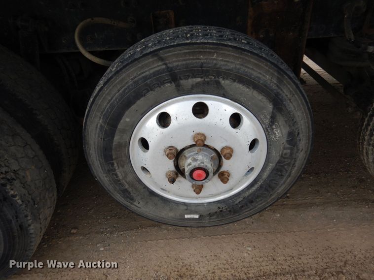 image for item MF9666 2017 Western Star 4700SF  dump truck