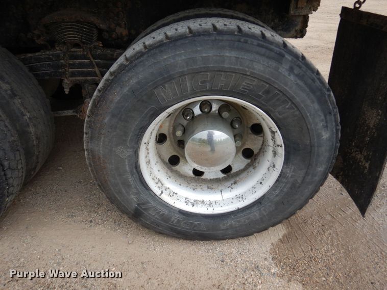 image for item MF9666 2017 Western Star 4700SF  dump truck